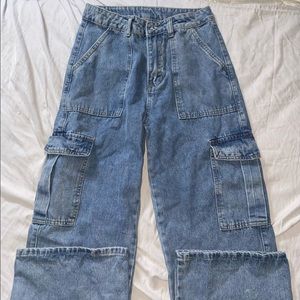 Brand new High waisted flap pocket cargo jeans, super cute and lots of pockets:)